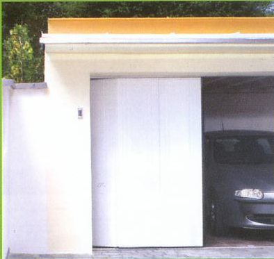 Porte de garage sectionnelle latérale